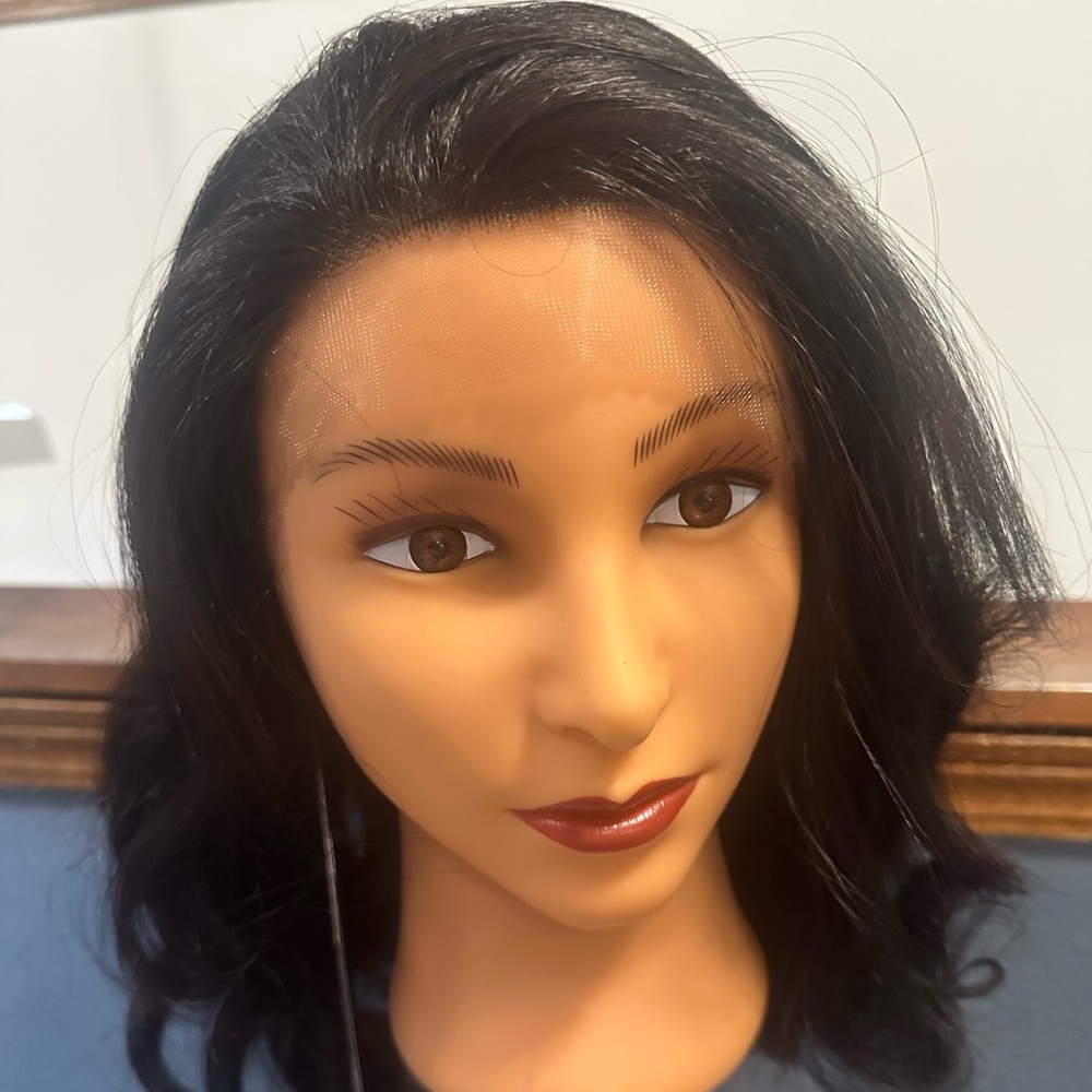 H1b/99j wavy Women's Wig
